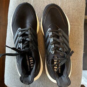 adidas Women's Ultraboost 21 Running Shoe size 8.5